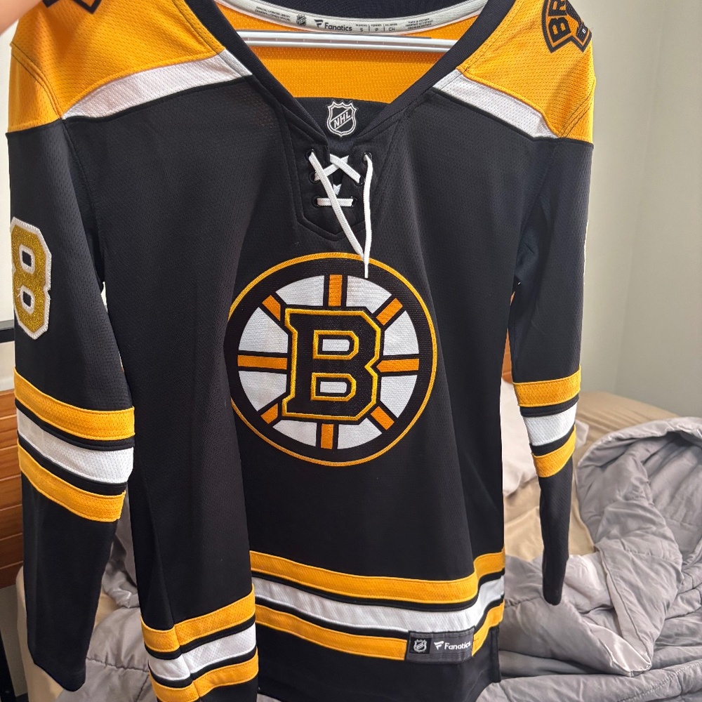 Women’s bruins jersey